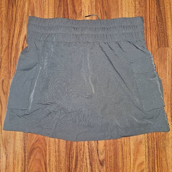 4 For $50 🎃 Gray Cargo Drawstring Skort Womens Size Medium - Picture 3 of 7